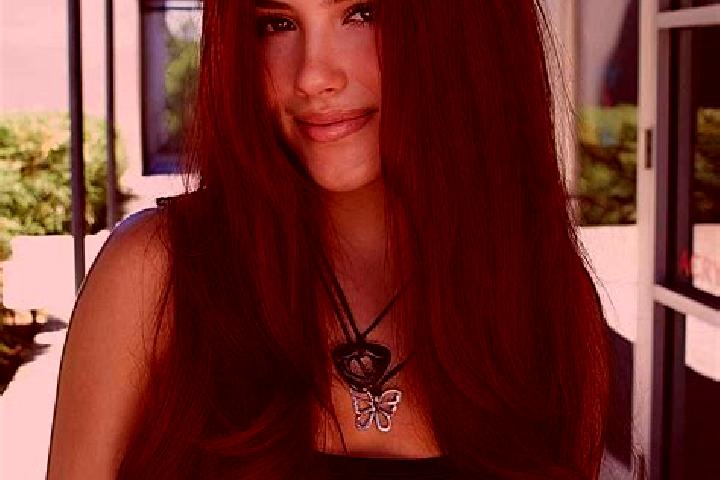 Sienna, 30, a auburn brown-eyed latina companion based in Siuri. Offering OWO, BDSM, Duos, A-Level. Available for incall and outcall, day and evening dates.