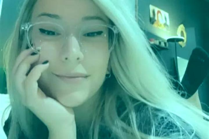 Sienna, 30, a blonde grey-eyed mixed companion based in Sesto al Reghena. Offering Travel Companion, Tantra. Available for incall and outcall, overnight book...
