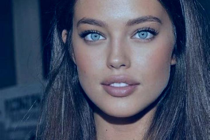 Sienna, 30, a chestnut green-eyed mediterranean companion based in Al Badrashayn. Offering BDSM, Travel Companion, Overnight, Domination, A-Level. Available ...