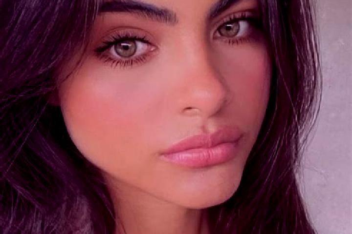 Sienna, 30, a chestnut hazel-eyed latina companion based in Wang Nam Khiao. Offering Duos, Massage, Dinner Date, BDSM, Girlfriend Experience. Available for i...