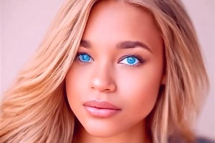 Sienna, 30, a dark blonde blue-eyed latina companion based in Rompon. Offering OWO, A-Level, Deep French Kissing, Domination. Available for incall and outcal...
