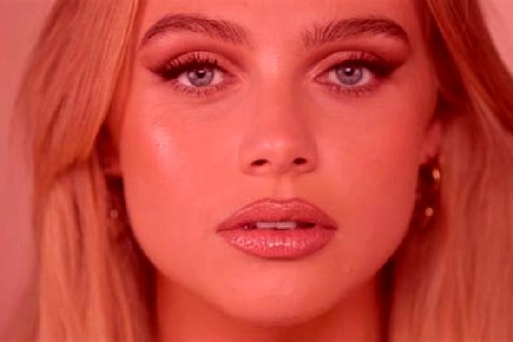 Sienna, 30, a platinum blonde green-eyed mixed companion based in Backe. Offering A-Level, Couples, Roleplay, Party Girl, Domination. Available for incall an...