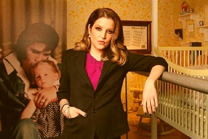 Sienna, 30 — Escort in Graceland Park, United States