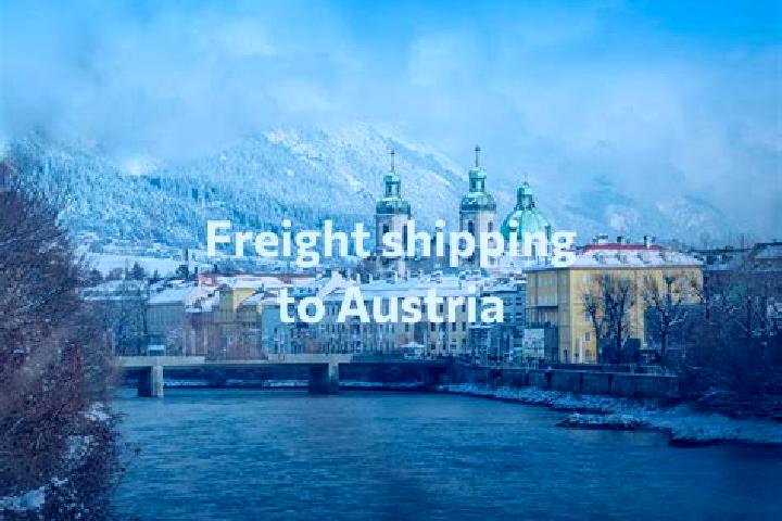 Sienna, 30 — Escort in Hoefling, Austria