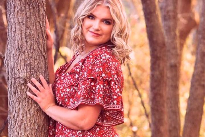 Sienna, 30 — Escort in Lindstrom, United States