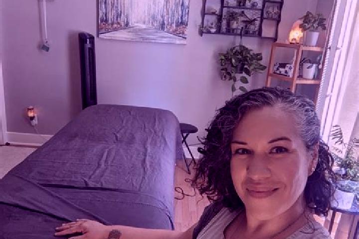 Sienna, 31, a black grey-eyed indian companion based in Despotovo. Offering Erotic Massage, Striptease, Massage. Available for incall and outcall, day and ev...