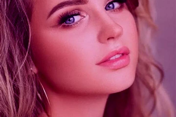 Sienna, 31, a dark blonde blue-eyed middle eastern companion based in Martinho Campos. Offering Party Girl, Tantra, GFE. Available for incall and outcall, ov...