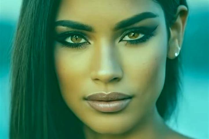 Sienna, 31, a dark blonde green-eyed latina companion based in Topaga. Offering Striptease, Massage, A-Level, Couples. Available for incall and outcall, day ...