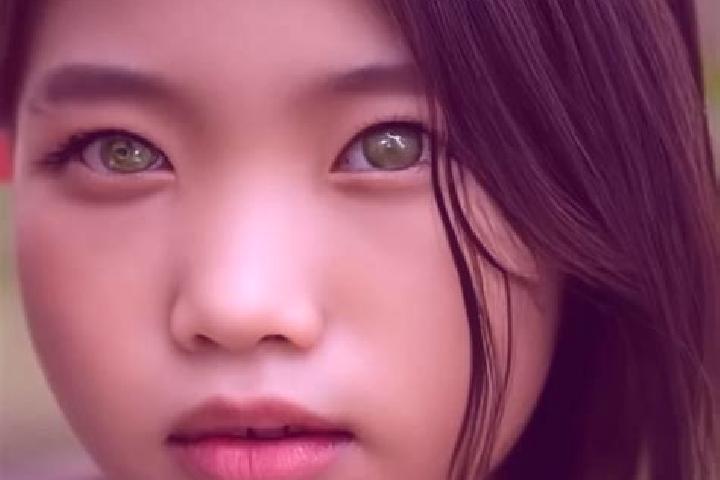 Sienna, 31, a red green-eyed asian companion based in Unterkrozingen. Offering Massage, 69, Girlfriend Experience, OWO, Dinner Date. Available for incall and...