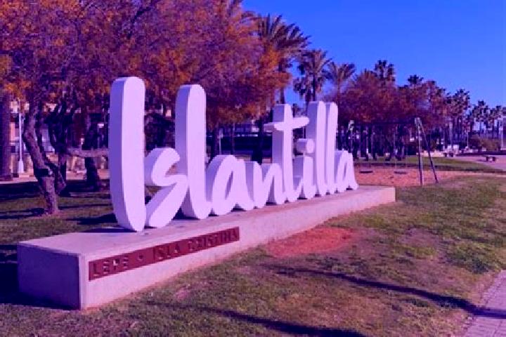 Sienna, 31 — Escort in Islantilla, Spain