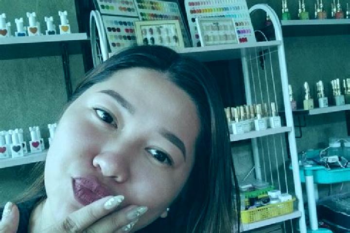 Sienna, 31 — Escort in Jaro, Philippines