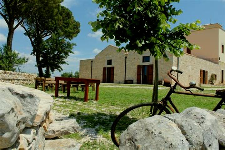 Sienna, 31 — Escort in Masseria Seminario, Italy