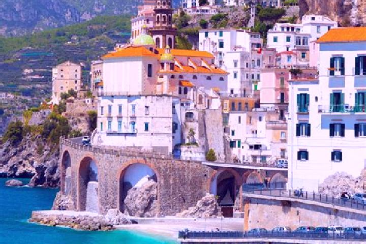 Sienna, 31 — Escort in Senis, Italy