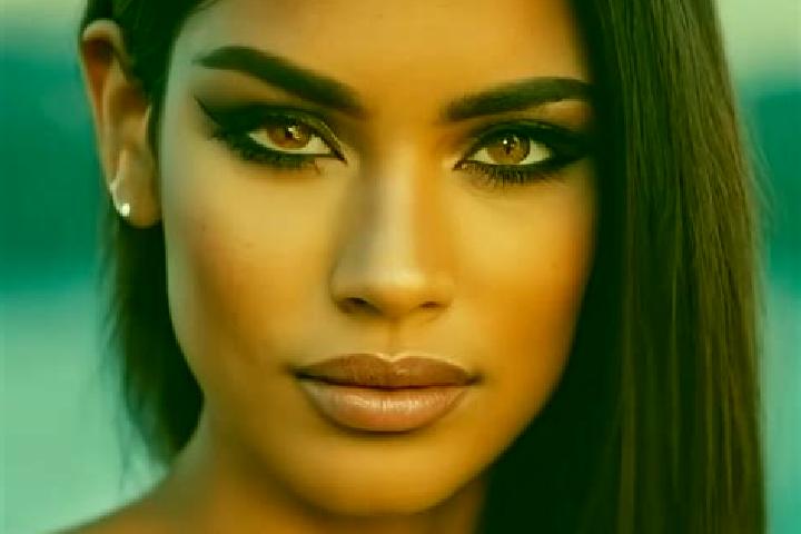 Sienna, 32, a auburn hazel-eyed latina companion based in Baishishan. Offering Dinner Date, Travel Companion, Prostate Massage, Tantra. Available for incall ...