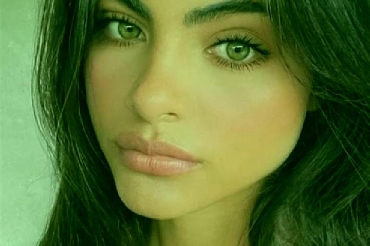 Sienna, 32, a brunette green-eyed middle eastern companion based in Praia Baixo. Offering Roleplay, 69, Tantra. Available for incall and outcall, overnight b...
