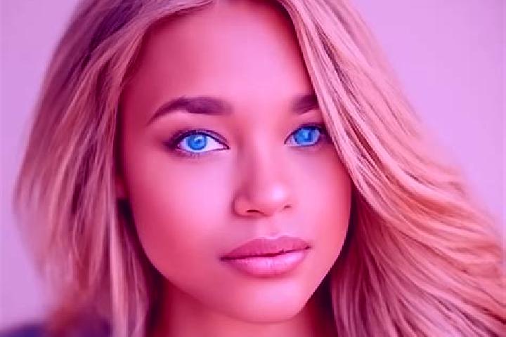 Sienna, 32, a dark blonde blue-eyed latina companion based in Uxbridge. Offering Massage, CIM, Tantra, Striptease, Overnight. Available for incall and outcal...