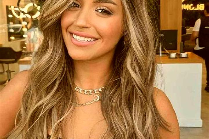 Sienna, 32, a dark blonde brown-eyed mediterranean companion based in Turceni. Offering Duos, Prostate Massage, Couples, 69. Available for incall and outcall...