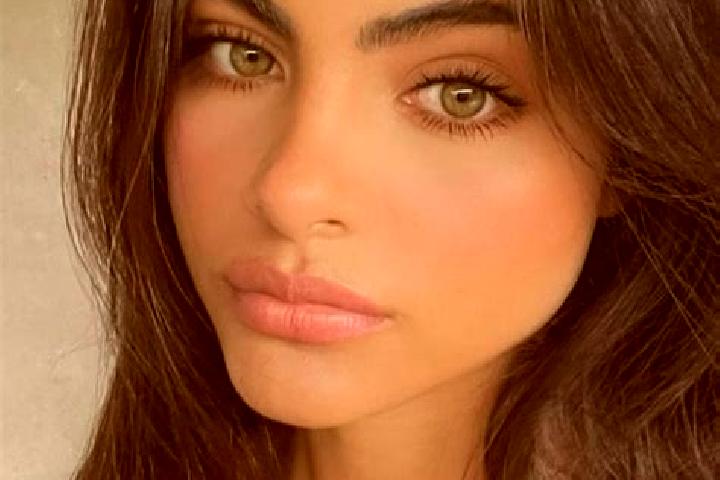 Sienna, 32, a dark blonde green-eyed indian companion based in Taw Taik. Offering Tantra, Duos, A-Level, Overnight, Erotic Massage. Available for incall and ...