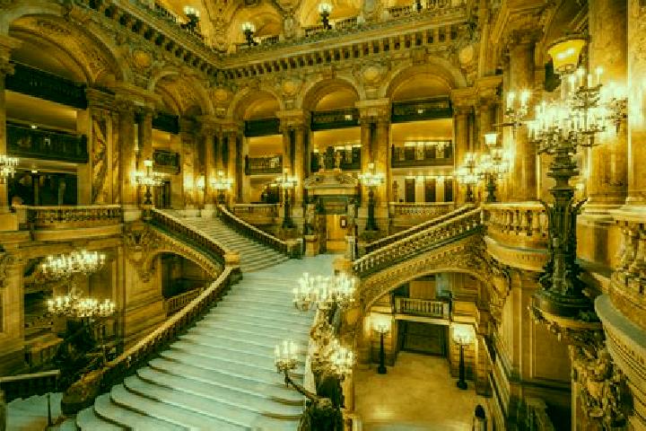 Sienna, 32 — Escort in Paris 09 Opera, France