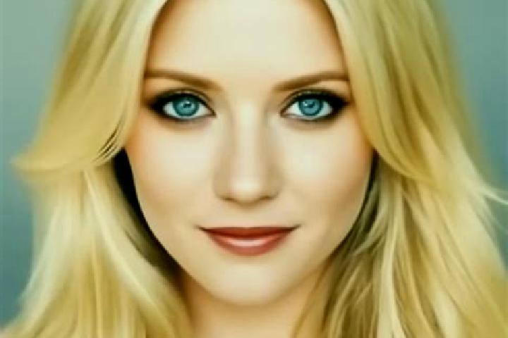 Sienna, 33, a blonde amber-eyed indian companion based in Skinnarila. Offering Domination, Girlfriend Experience, 69. Available for incall and outcall, day a...