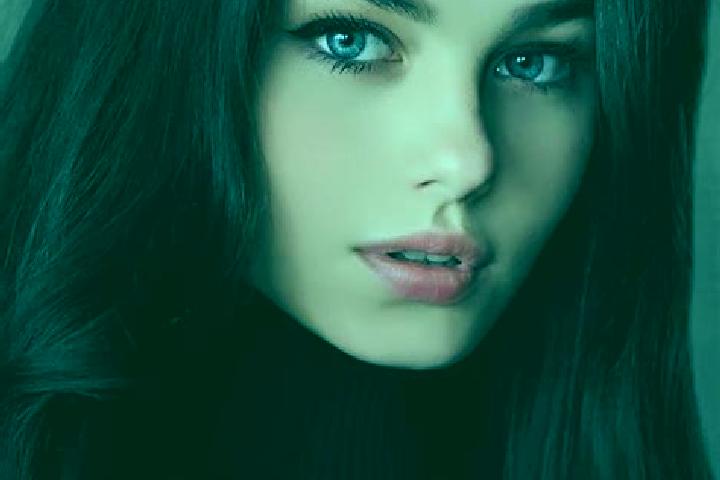 Sienna, 33, a brunette blue-eyed ebony companion based in Castelnuovo Bozzente. Offering Duos, Deep French Kissing, GFE, CIM, Striptease. Available for incal...