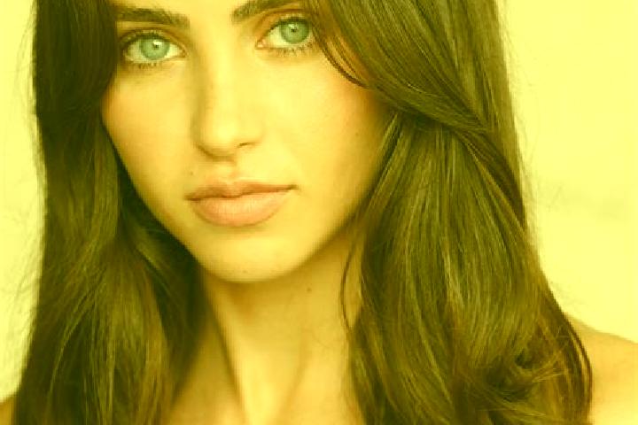 Sienna, 33, a brunette brown-eyed middle eastern companion based in Carabacel. Offering OWO, 69, Massage. Available for incall and outcall, day and evening d...
