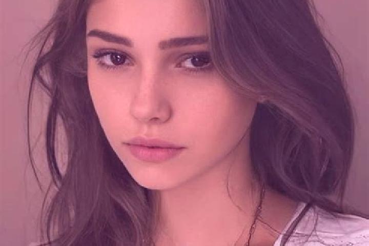 Sienna, 33, a chestnut dark-eyed slavic companion based in Pariyapuram. Offering CIM, Travel Companion, Deep French Kissing, Fetish. Available for incall and...