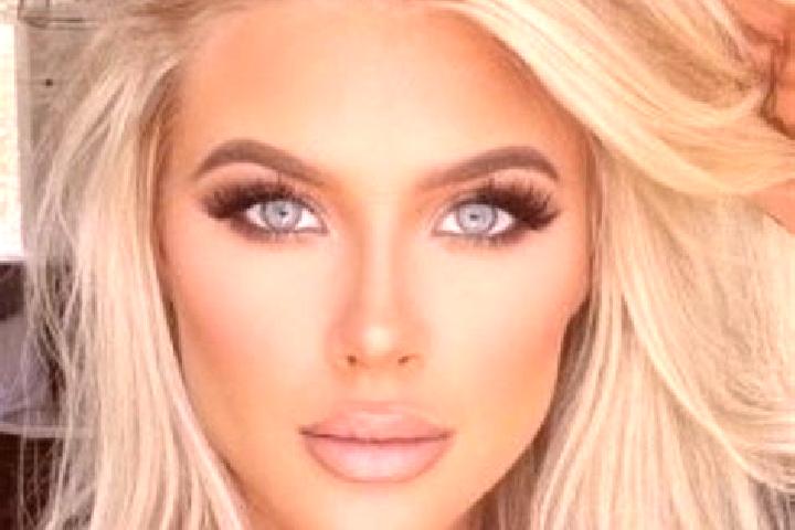 Sienna, 33, a platinum blonde blue-eyed ebony companion based in Killcare Heights. Offering Domination, Erotic Massage, Duos. Available for incall and outcal...