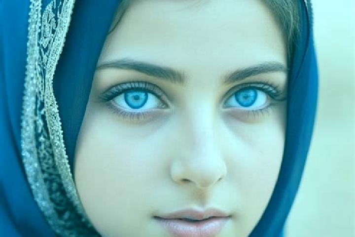 Sienna, 33, a red blue-eyed middle eastern companion based in Doelsach. Offering Erotic Massage, Couples, Striptease, GFE, Fetish. Available for incall and o...