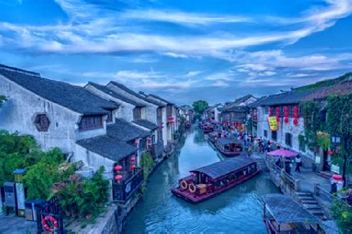 Sienna, 33 — Escort in Liuyuan, China