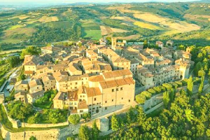 Sienna, 33 — Escort in Monte Castello, Italy
