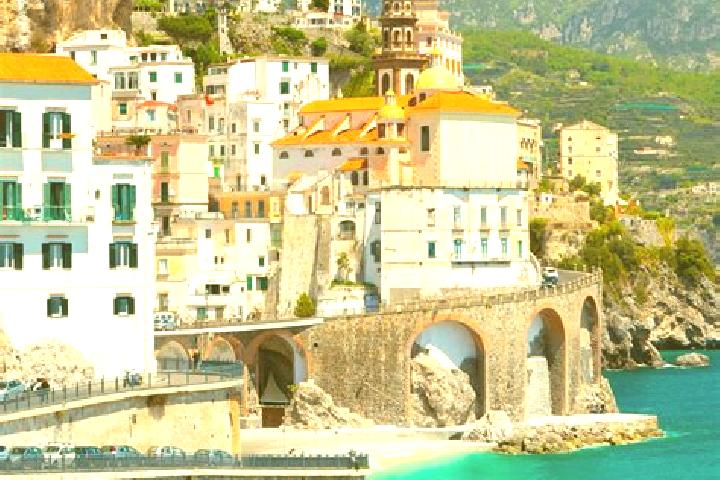 Sienna, 33 — Escort in Montone, Italy