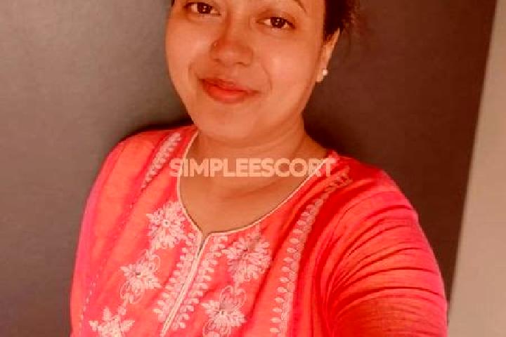 Sienna, 33 — Escort in Palakkad, India