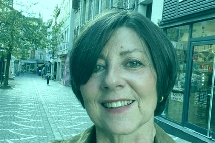 Sienna, 33 — Escort in Saint-Romain-les-Atheux, France