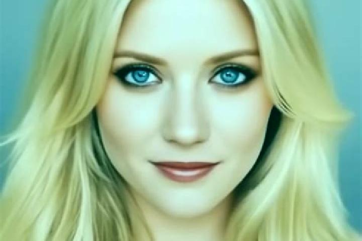 Sienna, 34, a blonde grey-eyed caucasian companion based in Cabayaoasan. Offering 69, Overnight, Girlfriend Experience. Available for incall and outcall, ove...