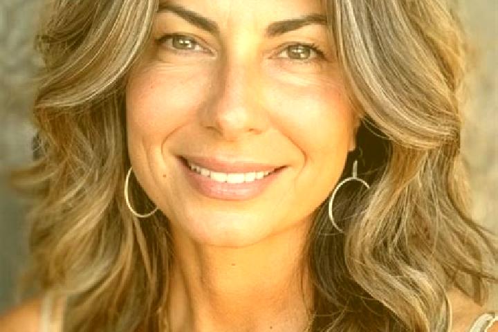 Sienna, 34, a brunette grey-eyed european companion based in Pumpkin Center. Offering Erotic Massage, OWO, Travel Companion. Available for incall and outcall...