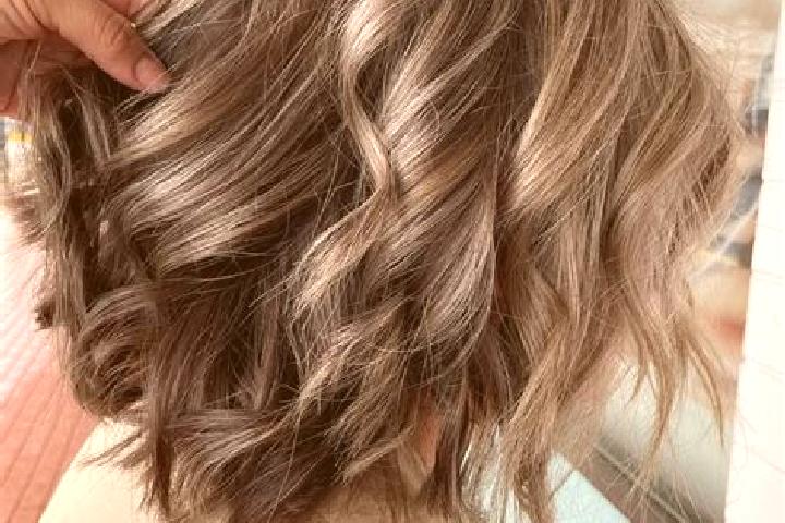 Sienna, 34, a dark blonde grey-eyed asian companion based in Vass. Offering Tantra, Domination. Available for incall and outcall, day and evening dates.