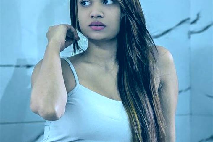 Sienna, 34 — Escort in Nasirabad, Pakistan