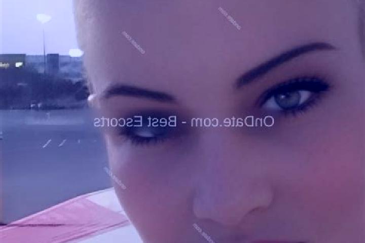Sienna, 34 — Escort in Niagara, United States