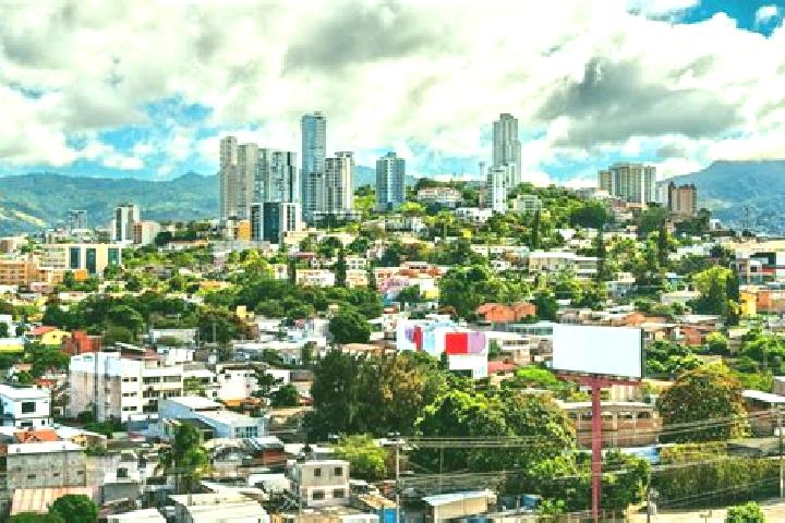 Sienna, 34 — Escort in Tegucigalpa, Honduras