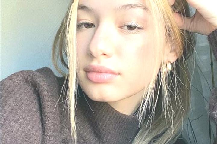 Sienna, 35, a blonde brown-eyed asian companion based in Hervanta luode. Offering CIM, 69, Deep French Kissing. Available for incall and outcall, day and eve...