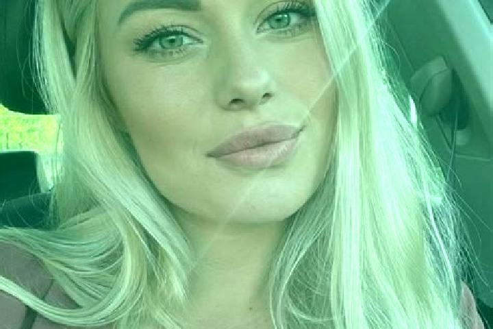 Sienna, 35, a blonde green-eyed caucasian companion based in San Miguel de la Ribera. Offering 69, Roleplay, Striptease, OWO, Massage. Available for incall a...