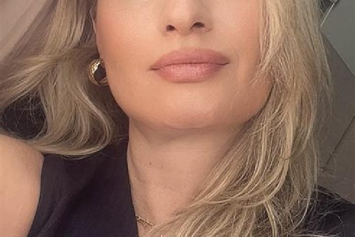 Sienna, 35 — Escort in Frouzins, France