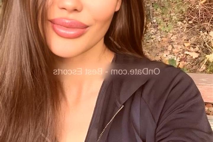 Sienna, 35 — Escort in Hayanist, Armenia