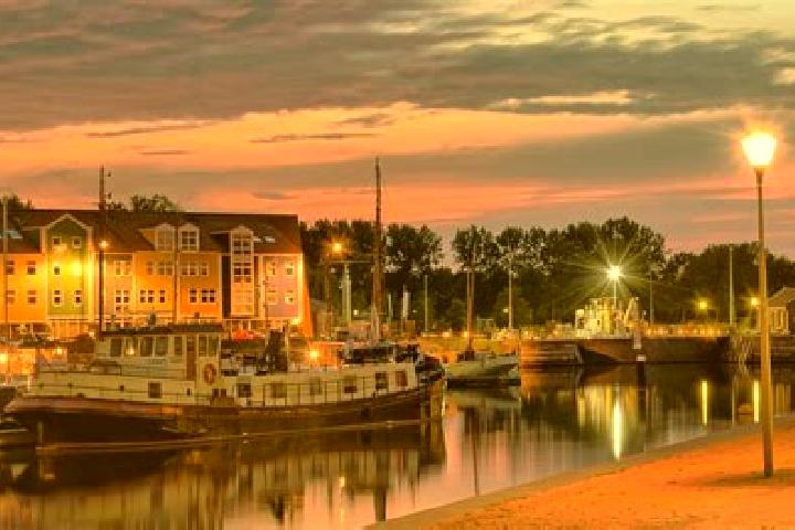 Sienna, 35 — Escort in Hellevoetsluis, Netherlands