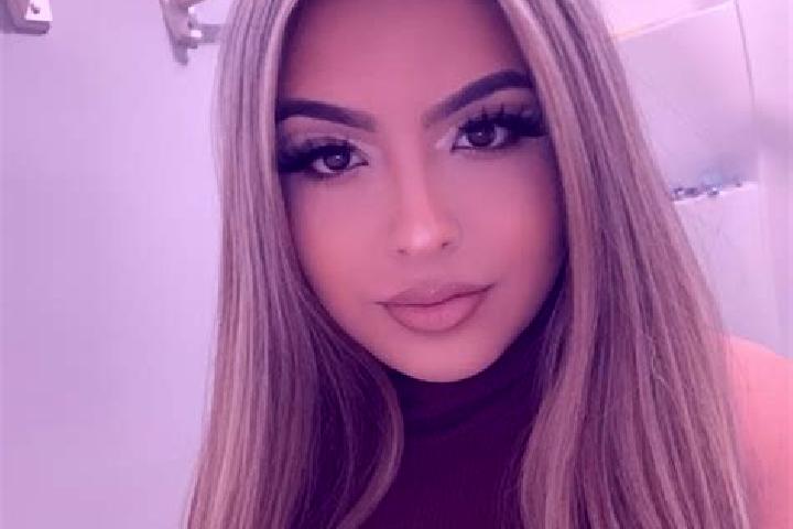 Sienna, 36, a blonde amber-eyed latina companion based in Dugurk. Offering Couples, Party Girl, Prostate Massage. Available for incall and outcall, overnight...