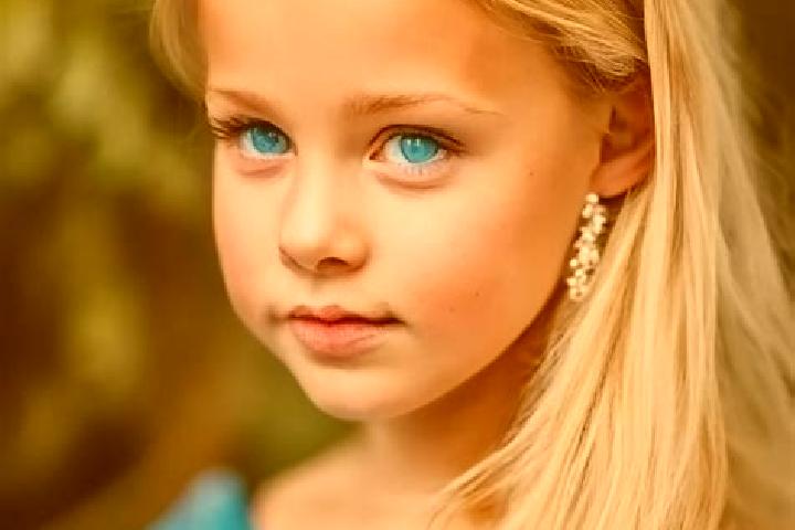 Sienna, 36, a blonde blue-eyed middle eastern companion based in Sangeru. Offering Party Girl, Couples, Erotic Massage, Tantra, Dinner Date. Available for in...