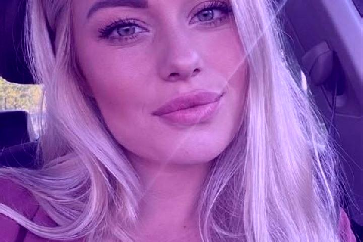 Sienna, 36, a blonde hazel-eyed asian companion based in Tatsumi. Offering Couples, Overnight, GFE, Domination. Available for incall and outcall, overnight b...