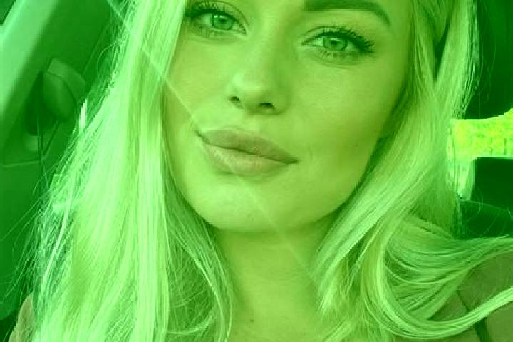 Sienna, 36, a blonde hazel-eyed slavic companion based in Nepanagar. Offering OWO, Deep French Kissing, CIM, Massage, Party Girl. Available for incall and ou...