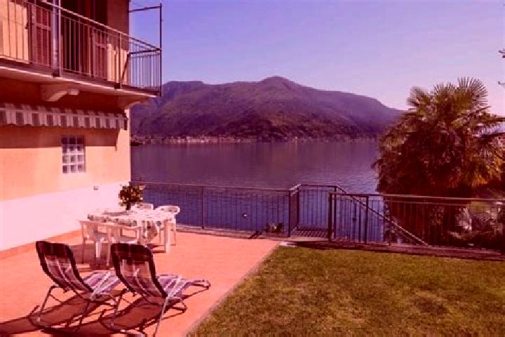 Sienna, 36, a chestnut amber-eyed mediterranean companion based in Tronzano Lago Maggiore. Offering Duos, Travel Companion, Dinner Date. Available for incall...